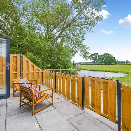 1 Bed In Marishes Oc-l32534 * Kirby Misperton